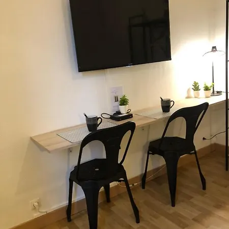 Appartement Beau Studio Proche Centre 1